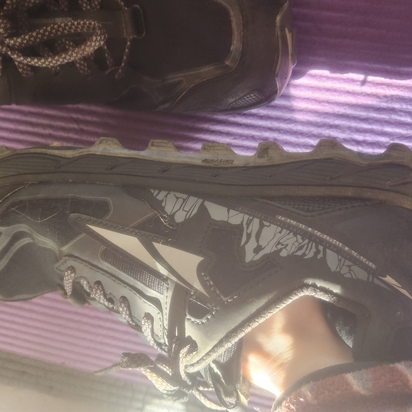 Altra 11.5 - Picture 2 of 6